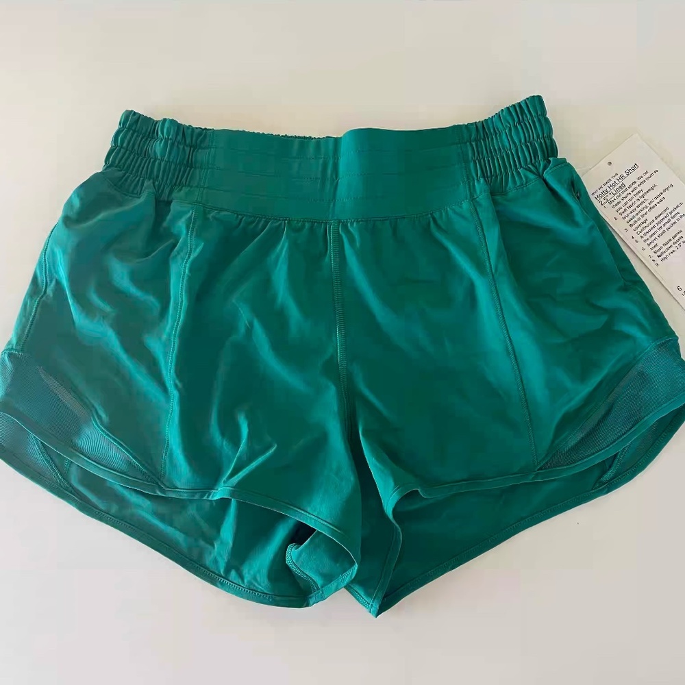 Lululemon Hotty Hot High Rise 2.5" Cascadia Green NWT Size 6